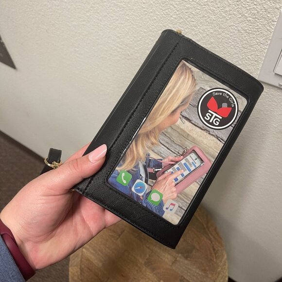 Save The Girls Phone Crossbody w/ Touchscreen Access - Timeless 2.0 - Picture 3 of 4